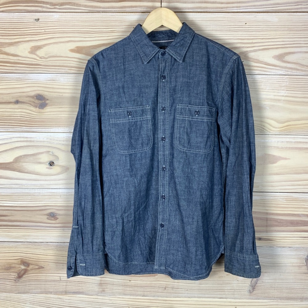 Uniqlo Chambray Shirt Mens Small Blue Slim Fit Long Sleeve Button Up